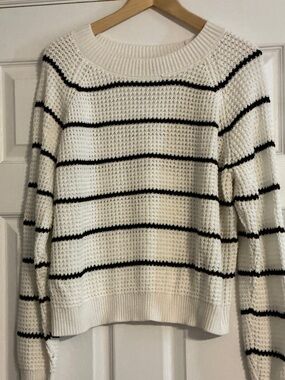 🎉 3 for $15🎉 George Off-White Waffle Knit Striped Sweater